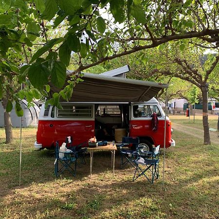 Retro Vw Kombi T2 Campervan L'Hospitalet de Llobregat Kültér fotó